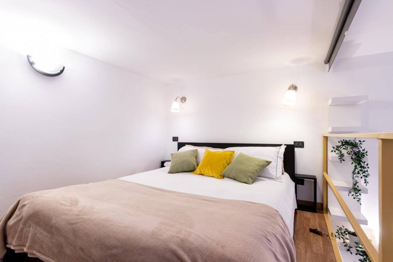 Barbaroux Duplex Al Quadrilatero By Wonderful Italy Apartment Turin Bagian luar foto